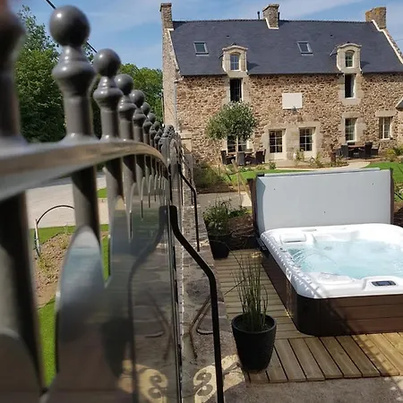 Les Gites Du Haut Pin Calorguen Exterior photo
