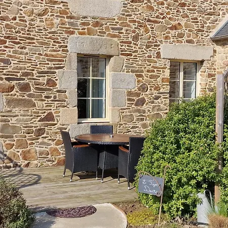 Les Gites Du Haut Pin Calorguen Exterior photo